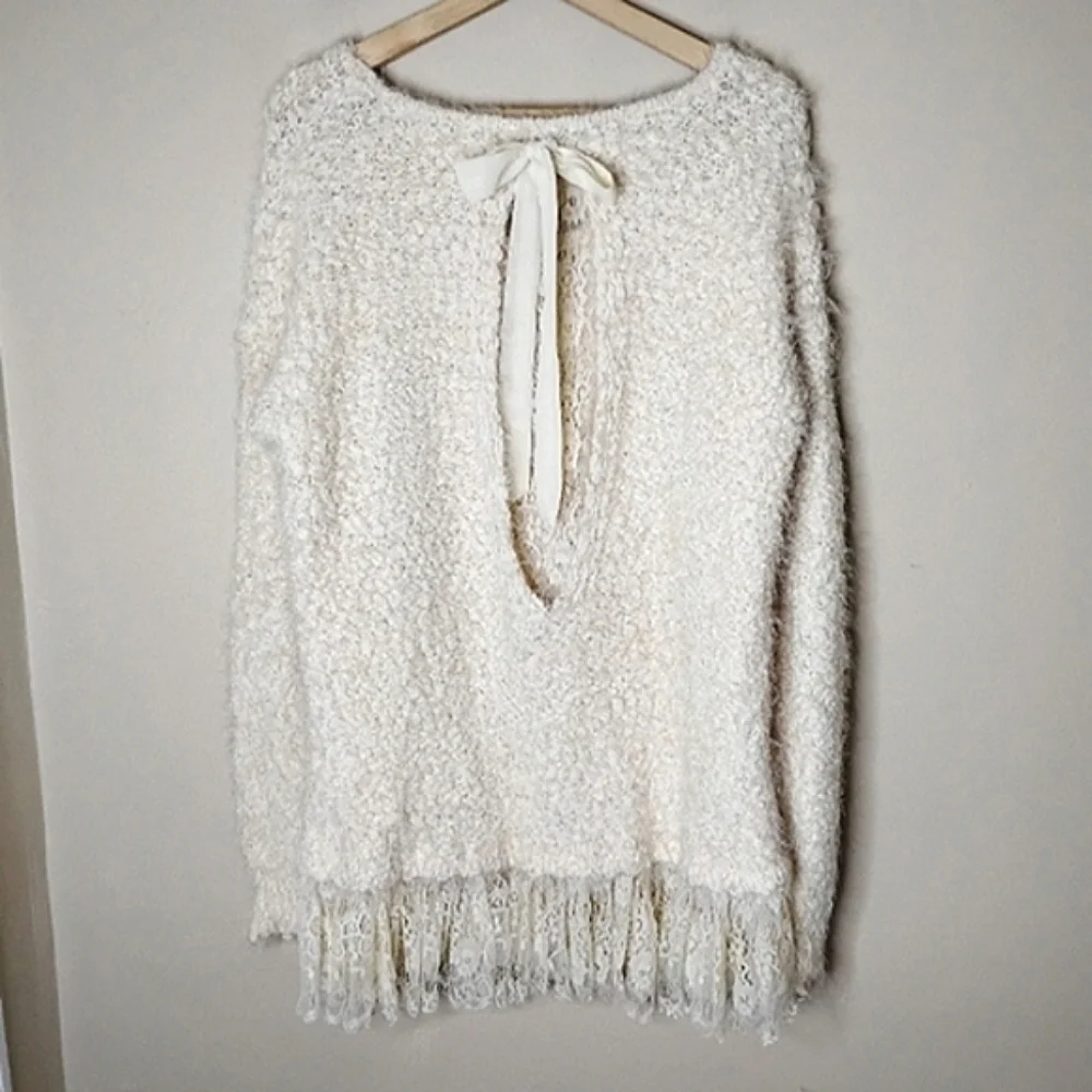 Anthropologie A'reve Longline Sweater Lace Hem